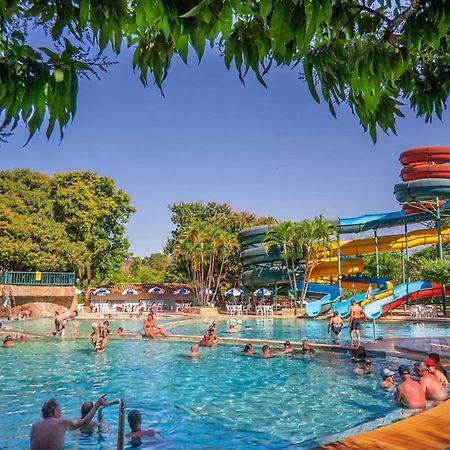 Diroma Resort Internacional Incluso 1 Acesso Ao Acqua Park Vulcao Caldas Novas Exteriér fotografie