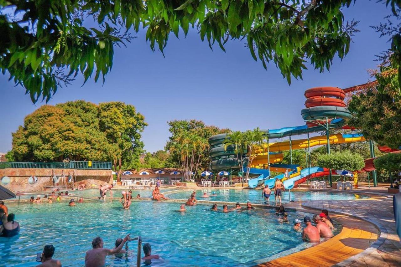 Diroma Resort Internacional Incluso 1 Acesso Ao Acqua Park Vulcao Caldas Novas Exteriér fotografie